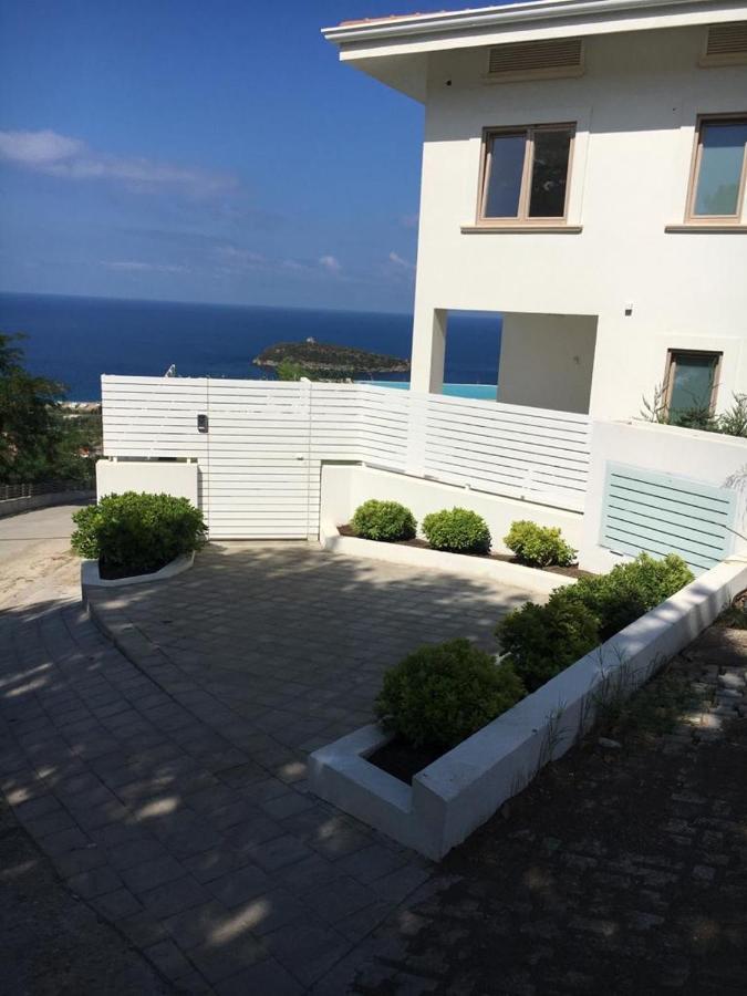 Luxury Villa Blue&Blanc Piscina A Sfioro Isola Diamante Ngoại thất bức ảnh